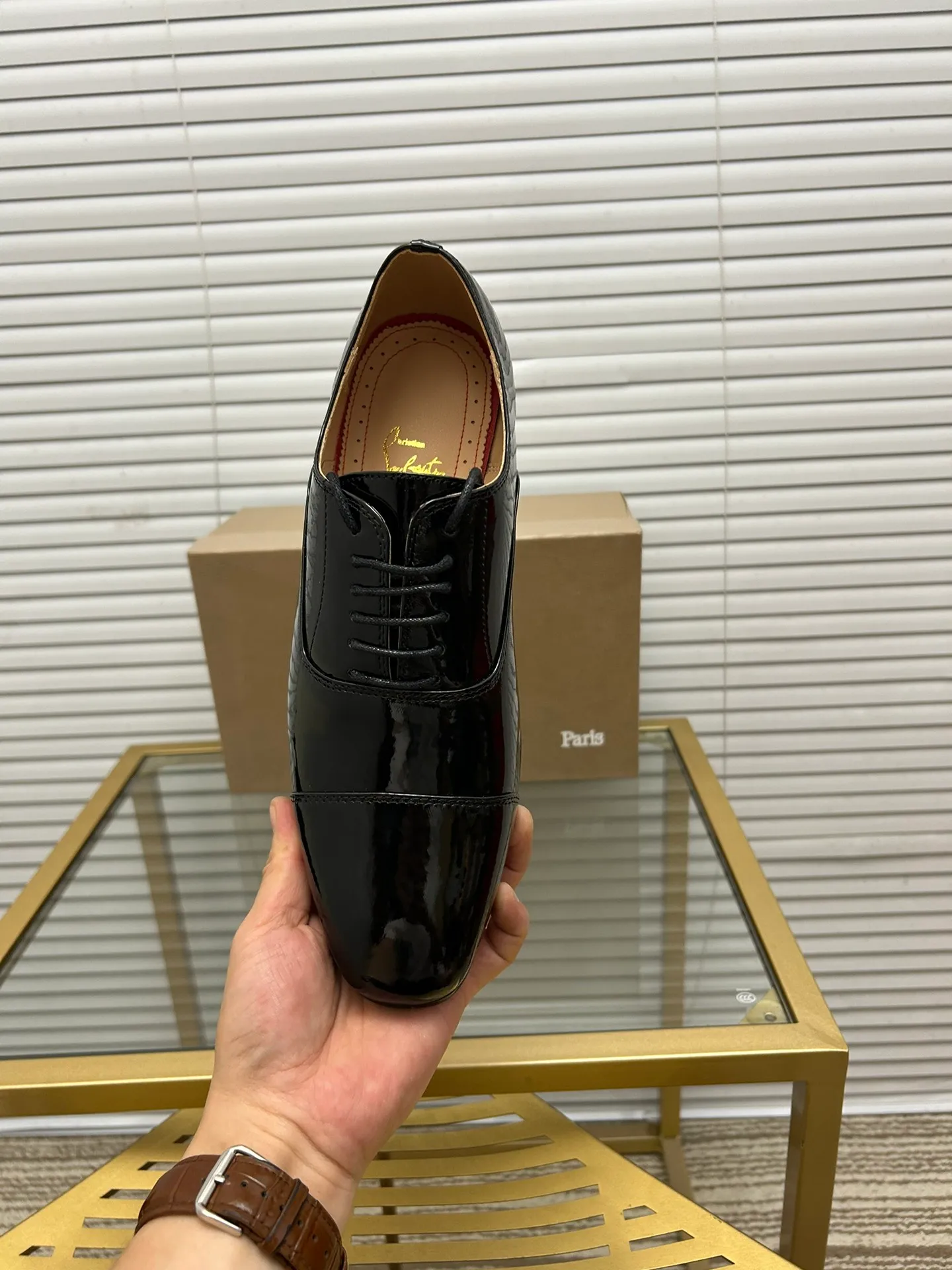 (Customized model) Ex-factory price is 560. christian louboutin (CL red sole shoes) counter series, casual leather shoes for couples 📢 📢 📢 Exclusive hot style release 🎈🎈💪 Movable latex feet 👻 Finished outsole line [Proud] 😝Female 35-40# Male 38#-46, global supply😝 [Top version]: Original imported genuine leather upper, top original leather lining, original molded TPU outsole, original 1:1 detail processing, original shoe last,
